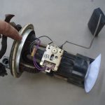 Мотор глохнет при нажатии на педаль тормоза