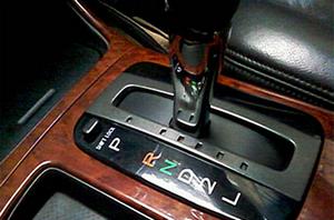 Можно ли катиться на нейтралке на автомате: ответим на вопрос!