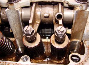 Причина стука гидрокомпенсаторов на холодном или горячем двигателе