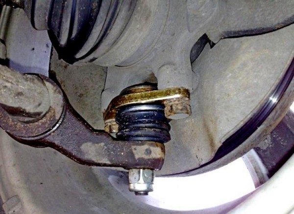 Замена шаровой опоры своими руками