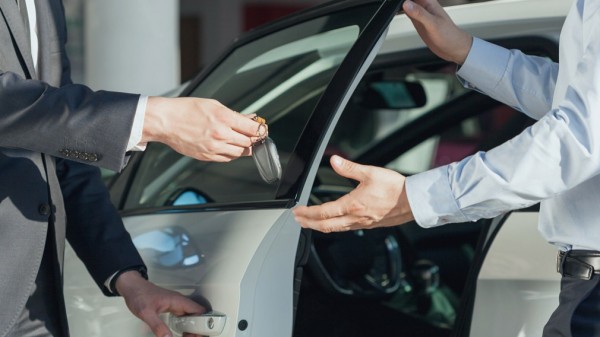 В ноябре россияне приобрели в кредит почти 90 тыс. машин