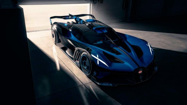 Компания Bugatti рассказала о самой необычной технологии гиперкара Bolide