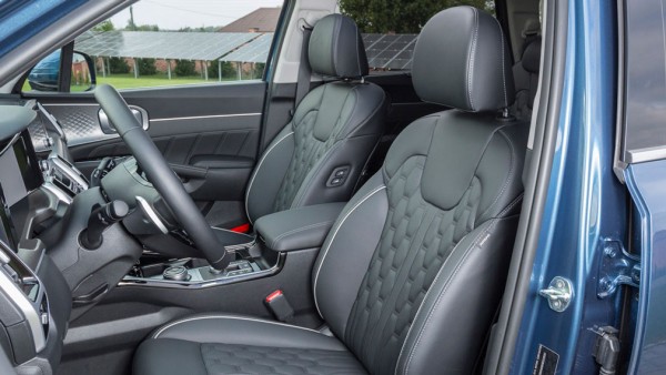 Дизельные Kia Sorento снова появились в продаже в России