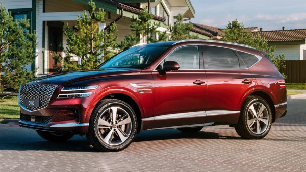 Кроссовер Genesis GV80 выходит в продажу в РФ, но не у всех дилеров
