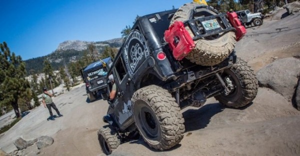 Тюнеры создали внедорожного монстра для уборки ... фекалий