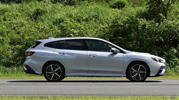 Лучшие автомобили в Японии: главная награда досталась Subaru Levorg