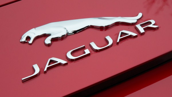 Jaguar готовит новый электрический кроссовер  J-Pace