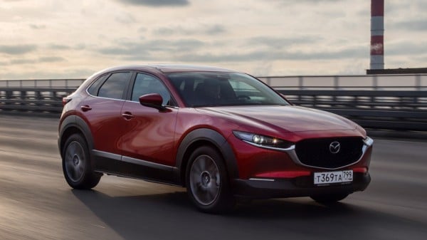 Mazda назвала цены на все комплектации нового кроссовера CX-30