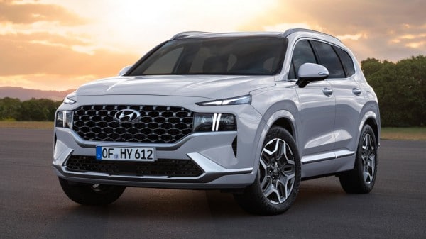 Назвали цены на кроссовер Hyundai Santa Fe 2021 модельного года