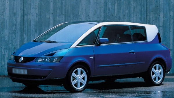 Назвали десять автомобилей, продажи которых в России провалились