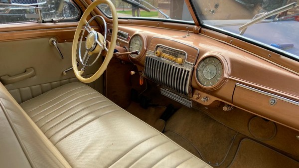 В Сети продают седан ГАЗ-13 ЗИМ за 3,9 млн рублей