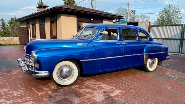 В Сети продают седан ГАЗ-13 ЗИМ за 3,9 млн рублей