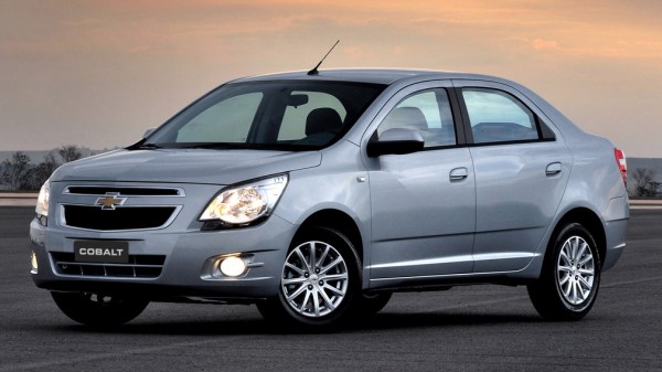 Назвали десять автомобилей, продажи которых в России провалились