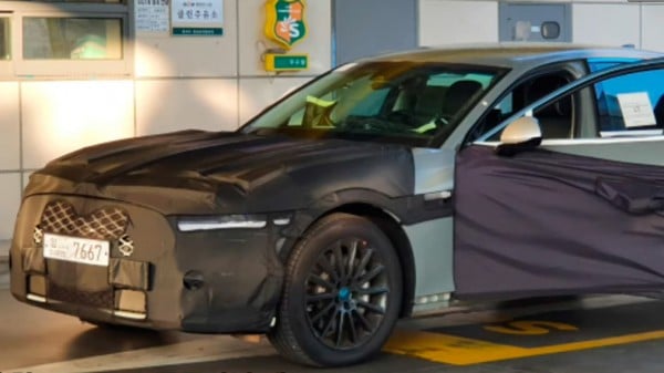 Новое поколение седана Genesis G90 появилось на видео
