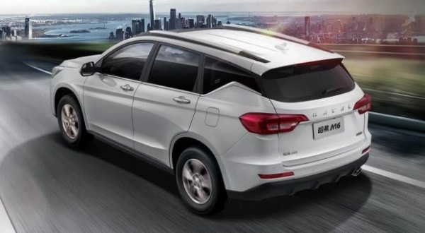 Haval M6: смена имиджа и перекроенный салон