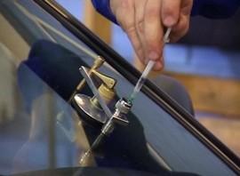 Инструкция по ремонту трещин и сколов лобового стекла