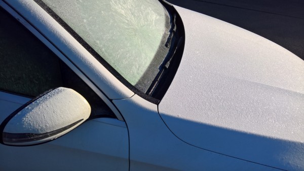 Как очистить машину от льда: проверенные советы