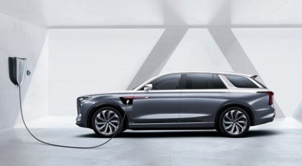 Китайский &laquo;Rolls-Royce&raquo; приедет в Европу с ценами, как у &laquo;немцев&raquo;