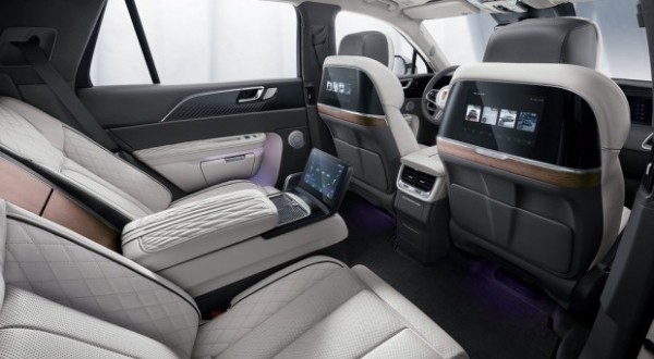 Китайский &laquo;Rolls-Royce&raquo; приедет в Европу с ценами, как у &laquo;немцев&raquo;