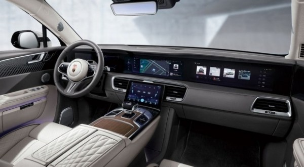 Китайский &laquo;Rolls-Royce&raquo; приедет в Европу с ценами, как у &laquo;немцев&raquo;