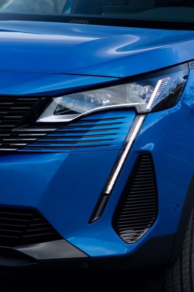 Новий Peugeot 3008 вже в Україні: яскравий дизайн, передові технології, сучасні системи безпеки