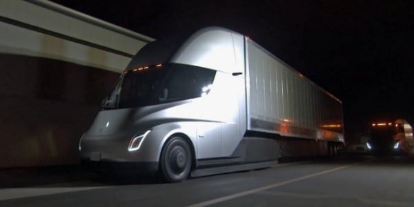 Tesla Semi не получит новые аккумуляторы
