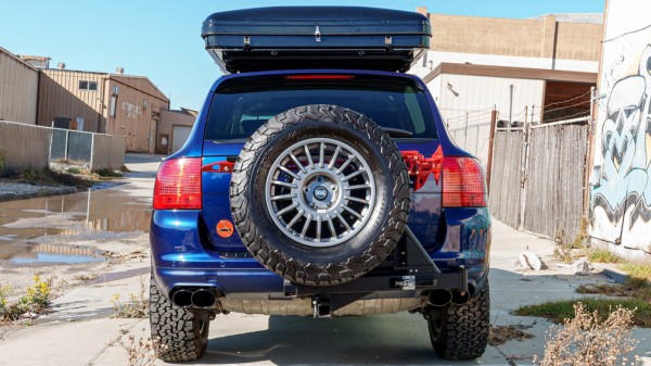 На продажу выставлен внедорожный Porsche Cayenne для любителей путешествий 