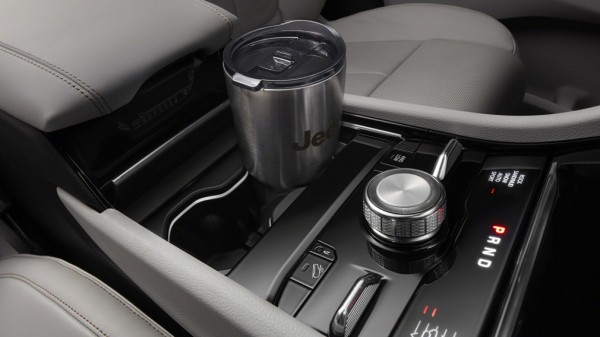 Компания Jeep представила обновлённый Grand Cherokee L