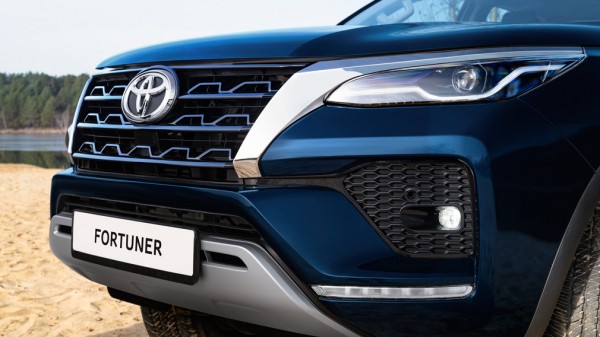Появилась информация о новом Toyota Fortuner