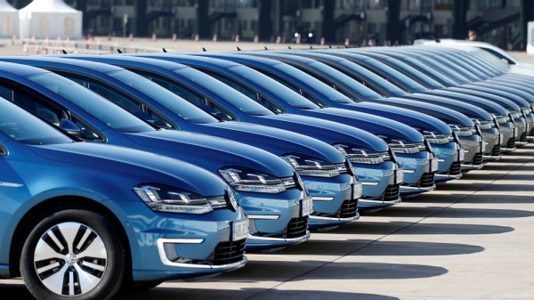 Автоэксперты рассказали, когда в России закончится дефицит автомобилей