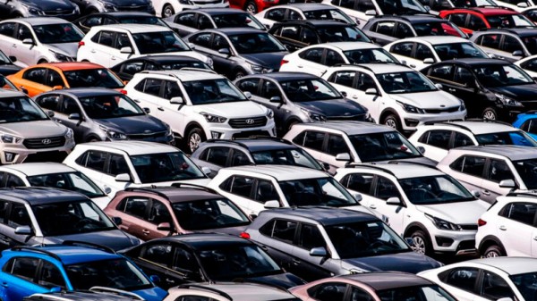 Автоэксперты рассказали, когда в России закончится дефицит автомобилей