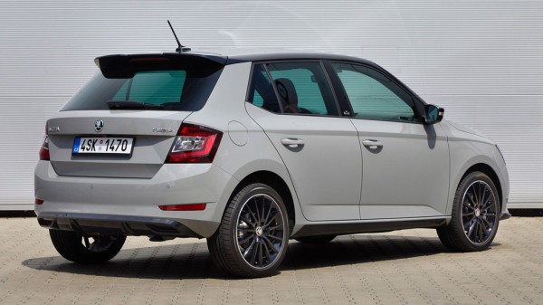 В Сети появились первые изображения новой Skoda Fabia