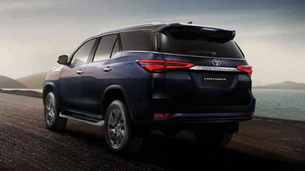 Появилась информация о новом Toyota Fortuner