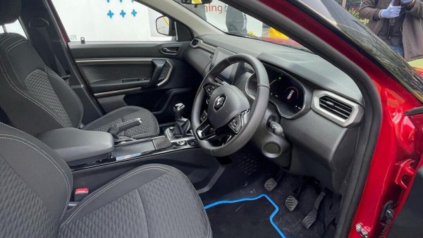 Renault выпустила новый ультрабюджетный кроссовер для небогатых стран