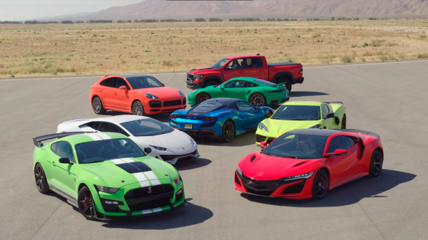 Журналисты организовали &laquo;Величайший дрэг в мире&raquo;