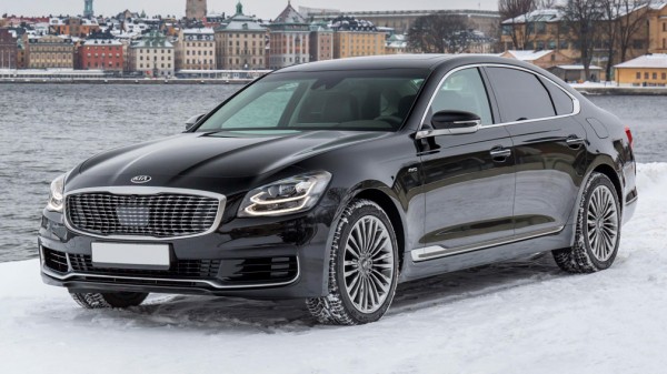 Опубликованы первые изображения рестайлингового Kia K900