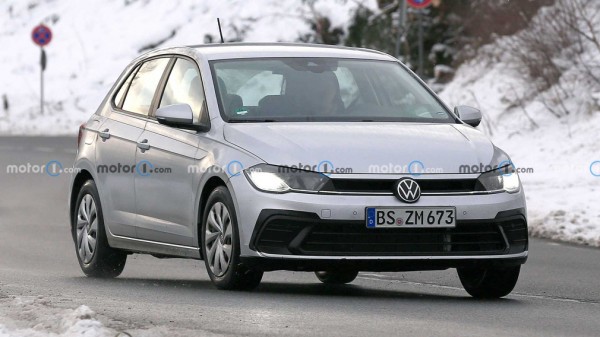 В Сети появились шпионские снимки обновлённого Volkswagen Polo