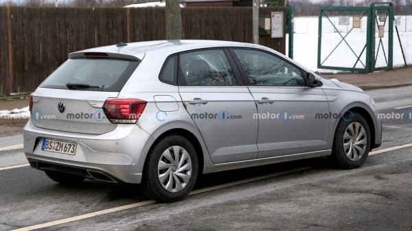 В Сети появились шпионские снимки обновлённого Volkswagen Polo