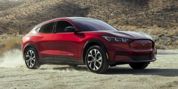 Ford упрекнул &laquo;Теслу&raquo; в плохом качестве. И тут же нашел недостатки у себя