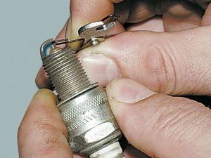 Как определить состояние свечи зажигания