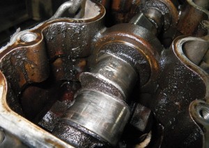 Металлический стук в двигателе на холодную