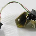 На холостых загорается лампочка давления масла: можно ли ездить?