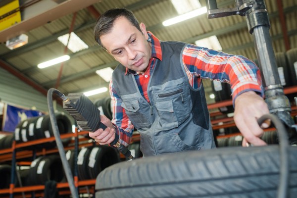 Особенности эксплуатации шин зимой: советы экспертов