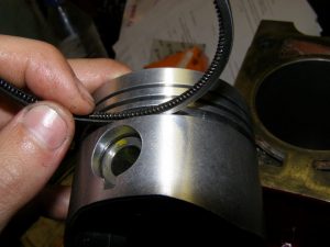 Подбор поршневых колец: размеры и материалы изготовления