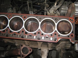 Прогорела прокладка головки блока цилиндров: симптомы неисправности