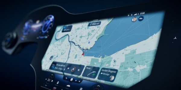 S-Class отдыхает: новый Гиперэкран для электрического Mercedes (видео)