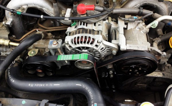 Свистит ремень при запуске двигателя