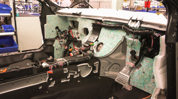 Утепление авто зимой: кому нужно и как не навредить своему автомобилю