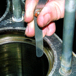 Замена направляющих втулок клапанов