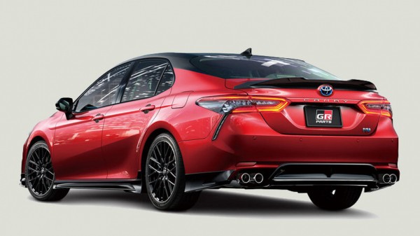 Toyota выпустила тюнинг-комплекты для обновленной Camry